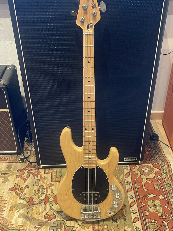 Vendo Music Man Sting Ray Bass Pre Ernie de segunda mano · Foto 4 de 10 · Navarra · 3500 €