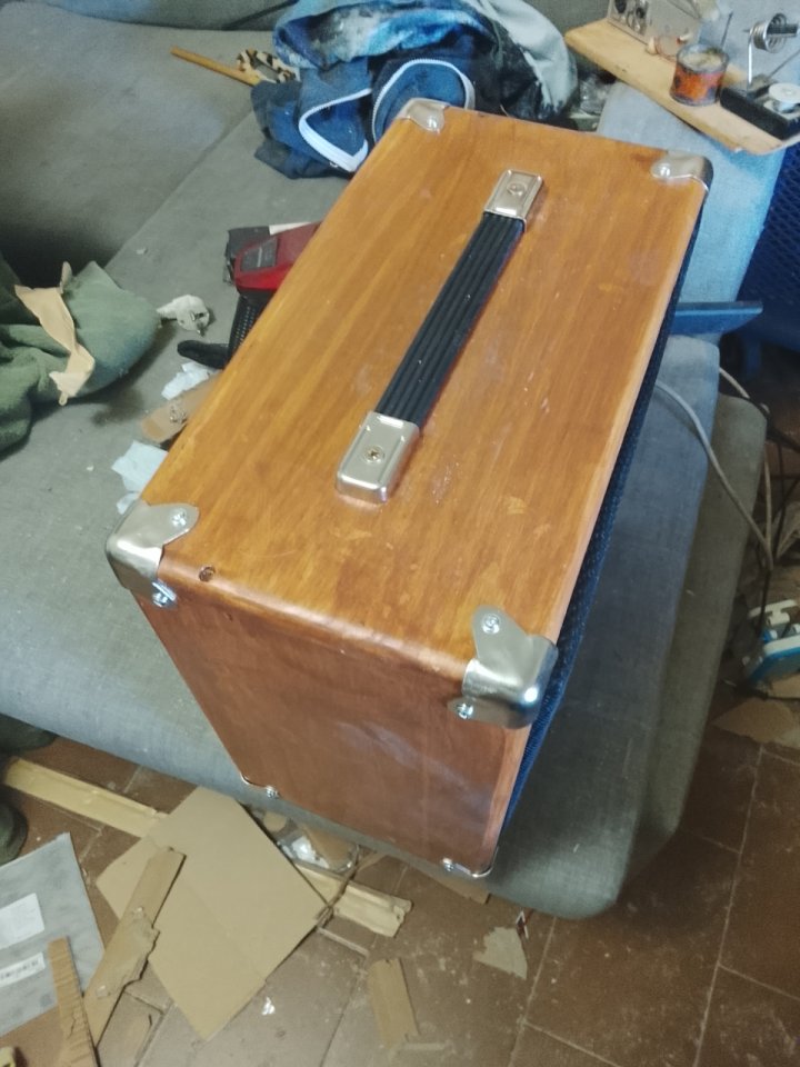 Pantalla 1x10 madera de Abeto de segunda mano · Foto 3 de 6 · Cáceres · 55 €