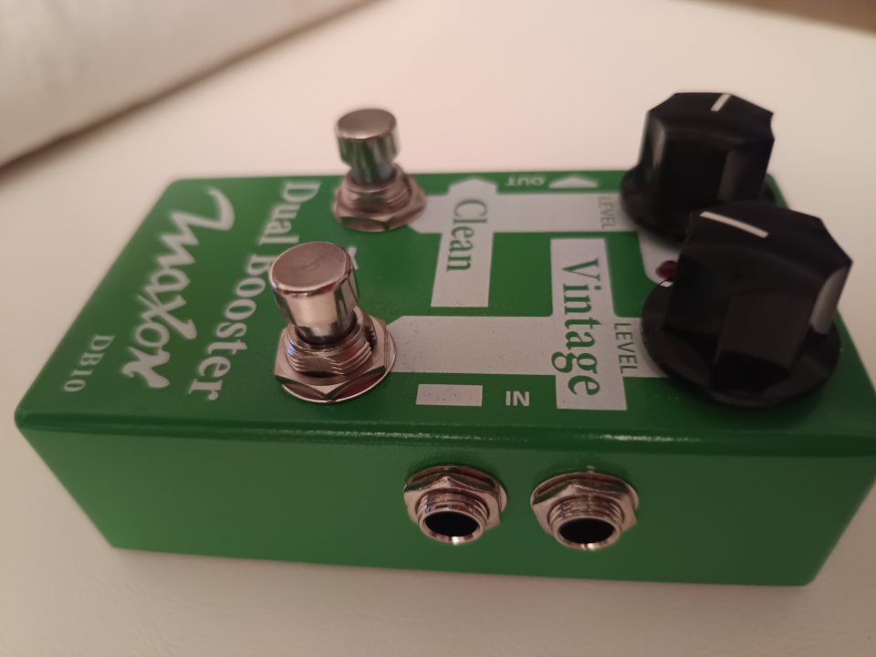 Pedal de boost MAXON DUAL BOOSTER de segunda mano · Foto 4 de 7 · Madrid · 120 €