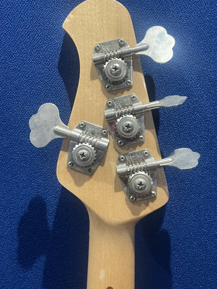 Vendo Music Man Sting Ray Bass Pre Ernie de segunda mano · Foto 5 de 10 · Navarra · 3500 €