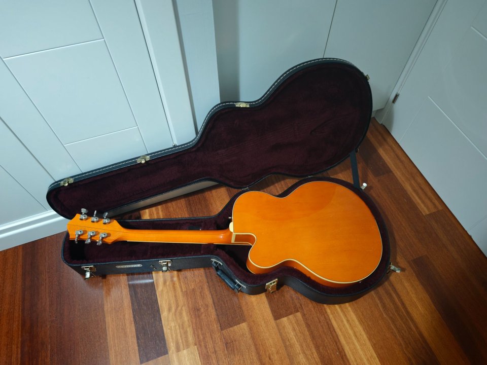 Gretsch G6120T-SW o Gretsch G6120 sslvo Brian Setzer de segunda mano · Foto 5 de 6 · Málaga · 2500 €