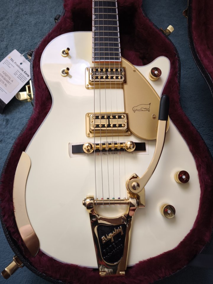 Gretsch G6134T-58 White Penguin Bigsby de segunda mano · Foto 2 de 9 · Pontevedra · 3200 €