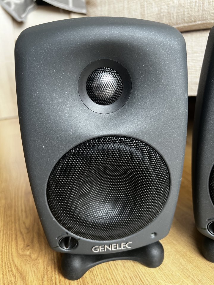 Genelec 8020B pareja consecutiva - Made in Finland de segunda mano · Foto 4 de 6 · Barcelona · 649 €