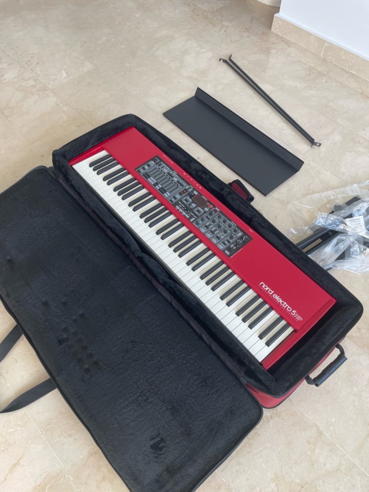 Clavia Nord Electro 5HP de segunda mano · Foto 3 de 7 · Málaga · 1800 €