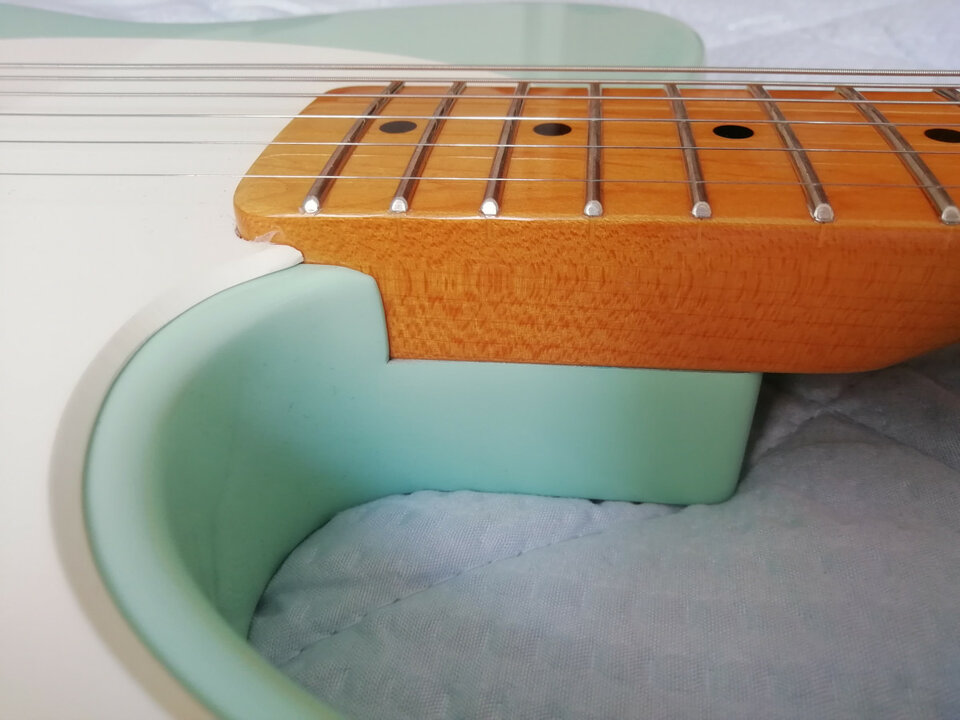 Squier by Fender FSR ESQUIRE