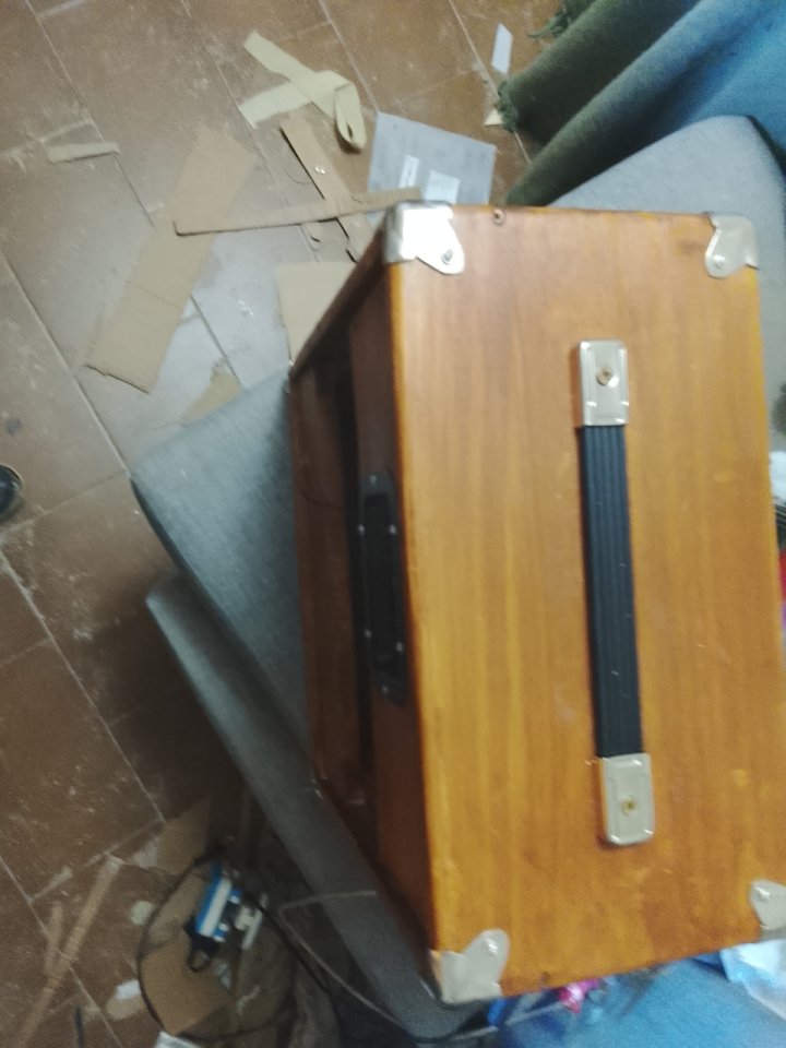 Pantalla 1x10 madera de Abeto de segunda mano · Foto 6 de 6 · Cáceres · 55 €
