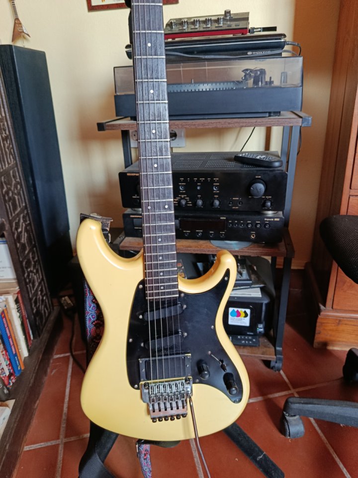 Vendo Ibanez Roadstard RG 440 / 87 de segunda mano · Foto 1 de 7 · Almería · 700 €