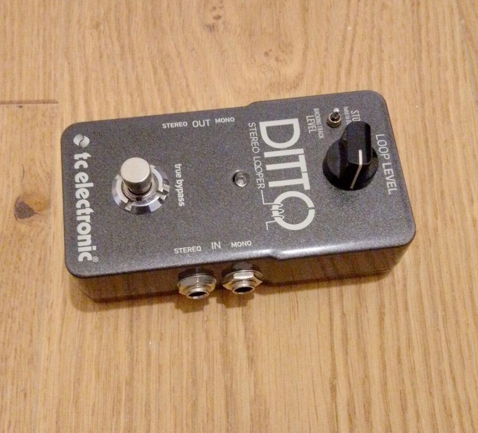 Ditto Looper Stereo + fuente alimentación de segunda mano · Foto 2 de 7 · Barcelona · 65 €