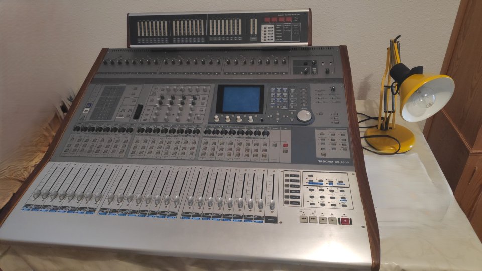 Mesa de Mezclas Digital Tascam DM 4800 de segunda mano · Foto 1 de 5 · Madrid · 1000 €