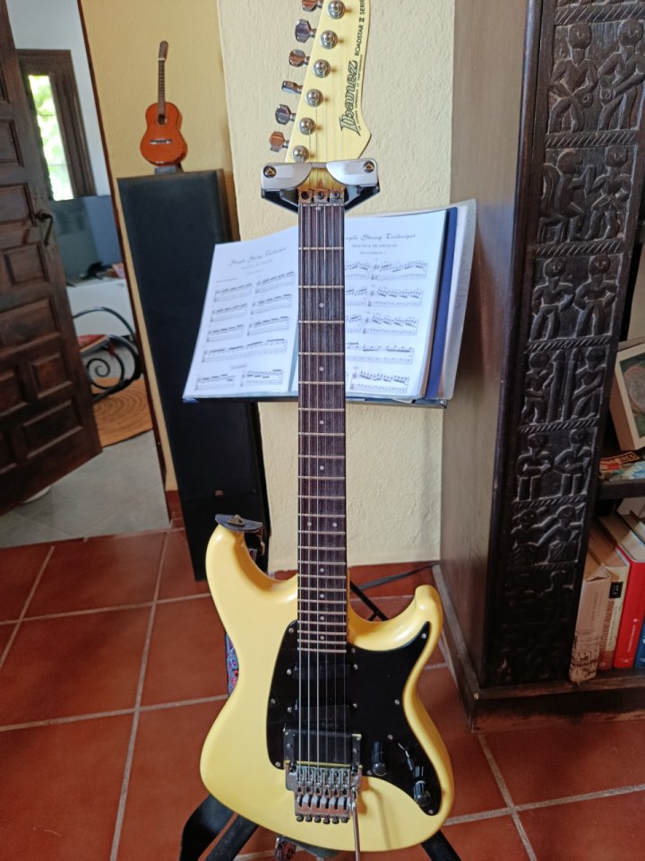 Vendo Ibanez Roadstard RG 440 / 87 de segunda mano · Foto 4 de 7 · Almería · 700 €