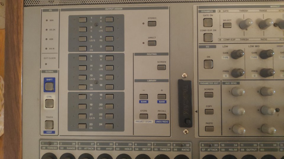 Mesa de Mezclas Digital Tascam DM 4800 de segunda mano · Foto 3 de 5 · Madrid · 1000 €