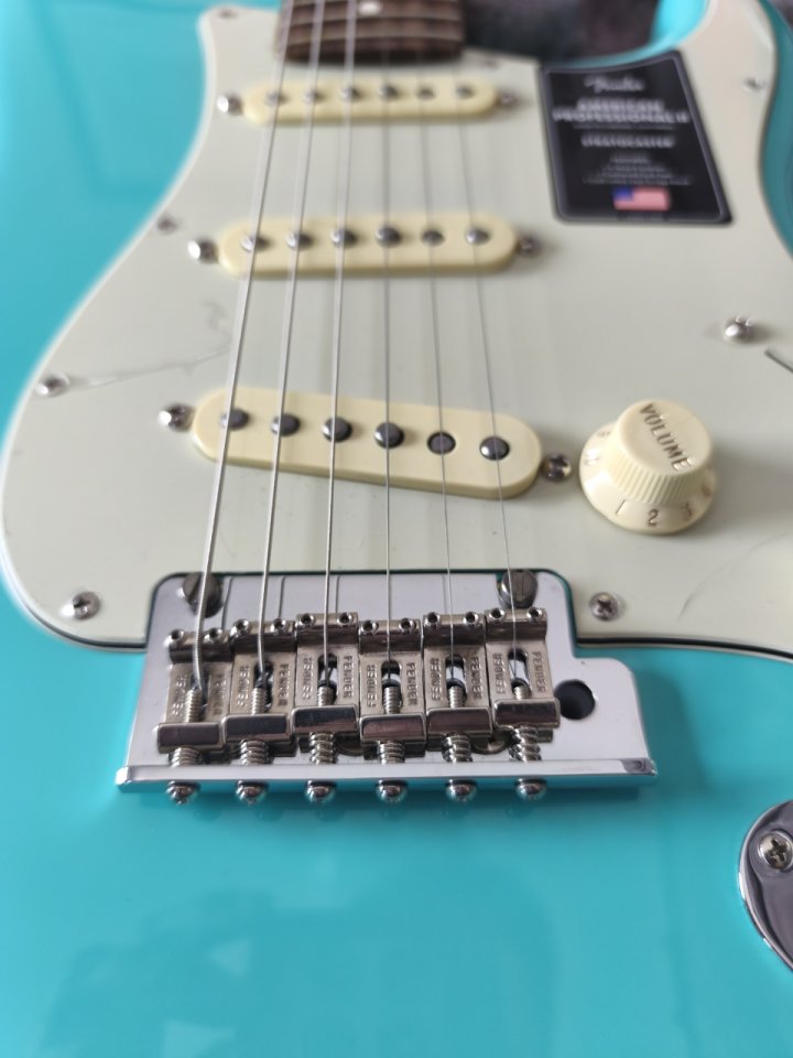 Fender Stratocaster American Professional II – LTD Sea Foam Green (USA) de segunda mano · Foto 4 de 10 · Granada · 1475 €