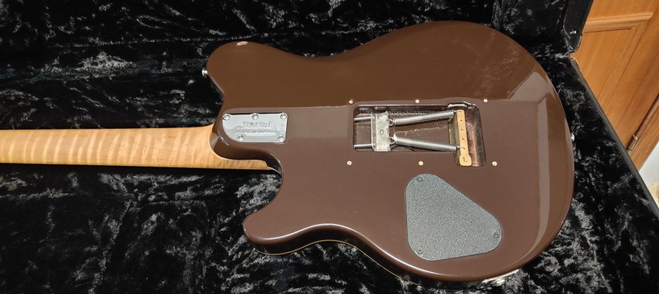 Music Man Axis 2006 Dourado de segunda mano · Foto 6 de 6 · A Coruña · 2200 €