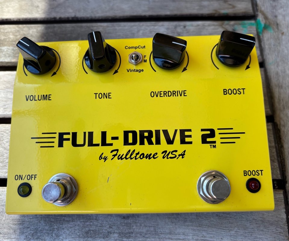 Fulltone Full-Drive 2 Custom Shop Ferrari Yellow