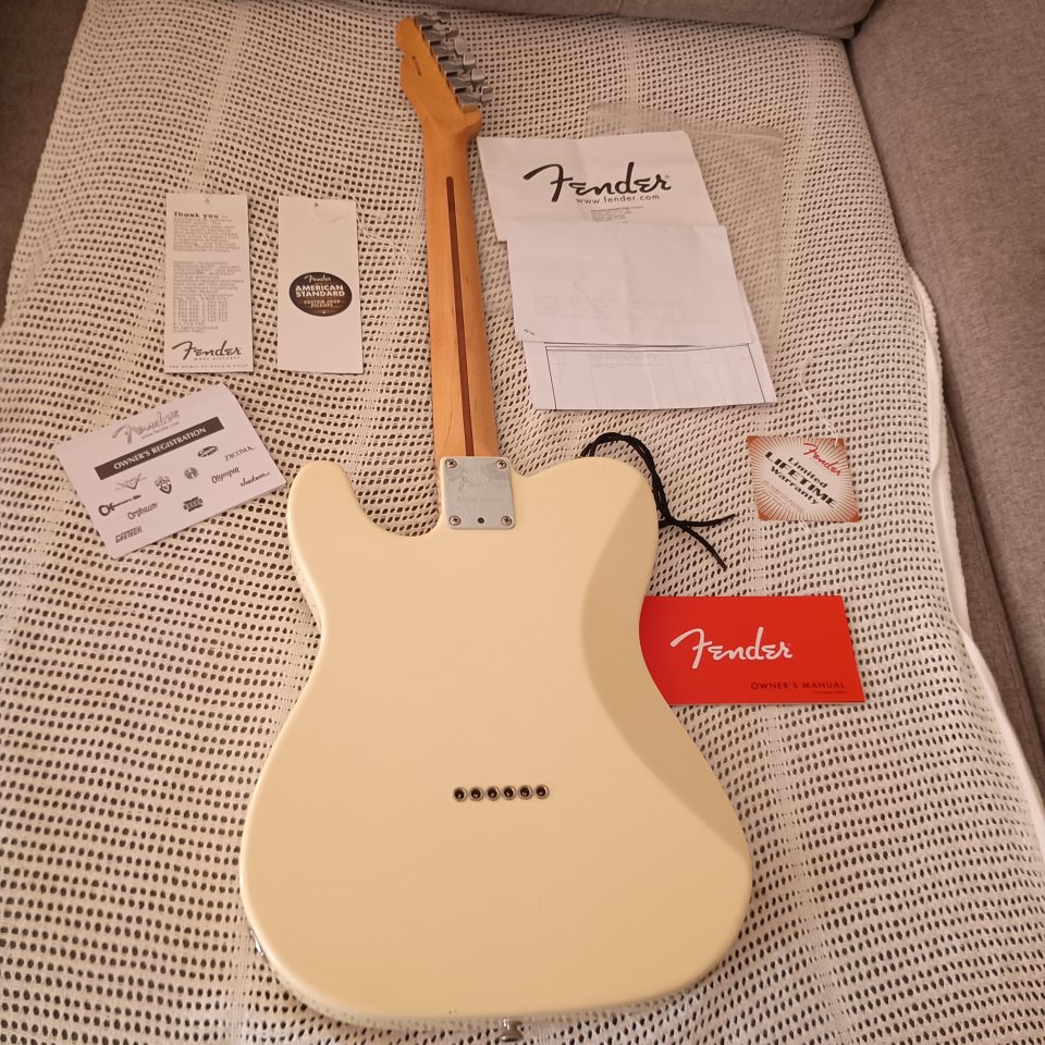 Fender telecaster 2016 Limited Edition American Standard de segunda mano · Foto 6 de 8 · Málaga · 1200 €