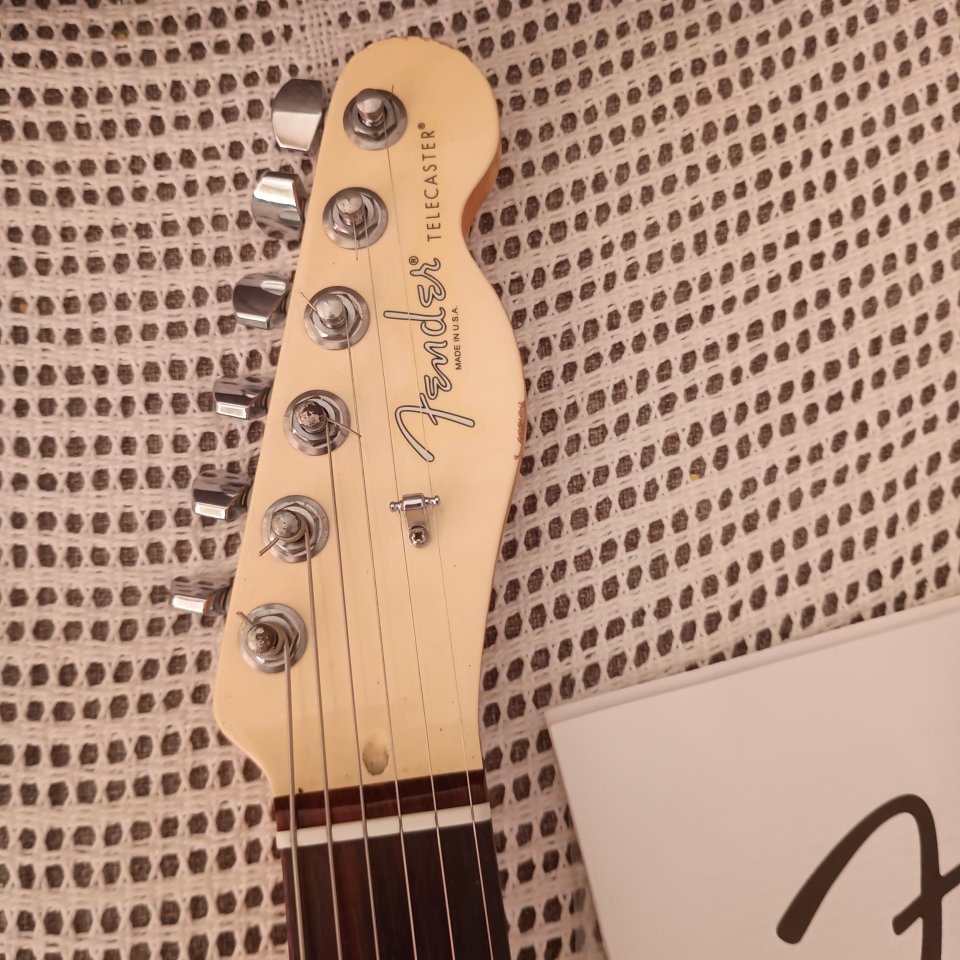 Fender telecaster 2016 Limited Edition American Standard de segunda mano · Foto 7 de 8 · Málaga · 1200 €