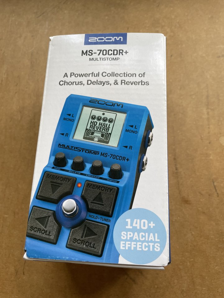Pedalera de efectos ZOOM MS-70 CDR + de segunda mano · Foto 5 de 5 · Alicante · 90 €