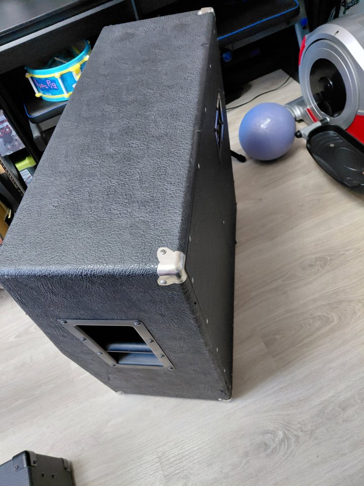 Pantalla ENGL 4X12 Vintage 30 de segunda mano · Foto 3 de 6 · A Coruña · 500 €