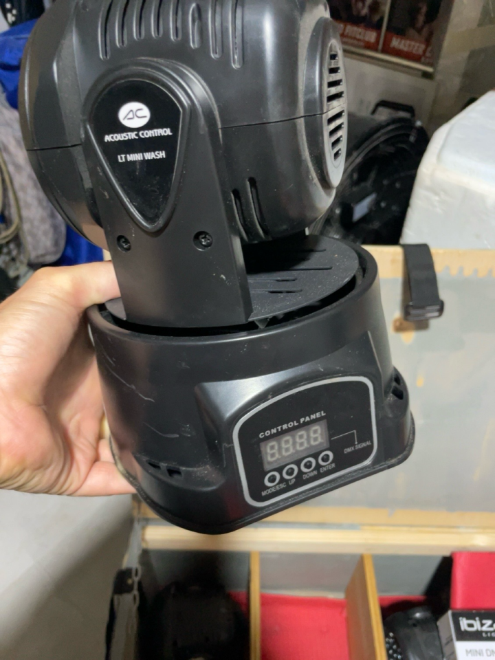 Cabezas móviles, Iluminación DJ. de segunda mano · Foto 1 de 7 · Cádiz · 500 €