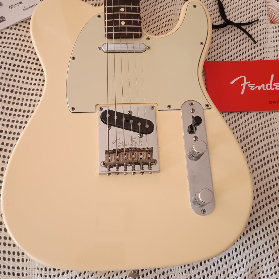 Fender telecaster 2016 Limited Edition American Standard de segunda mano · Foto 8 de 8 · Málaga · 1200 €