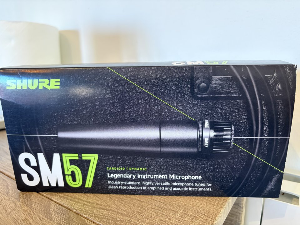 Kit Micrófono shure sm57 + accesorios de segunda mano · Foto 3 de 7 · Barcelona · 140 €