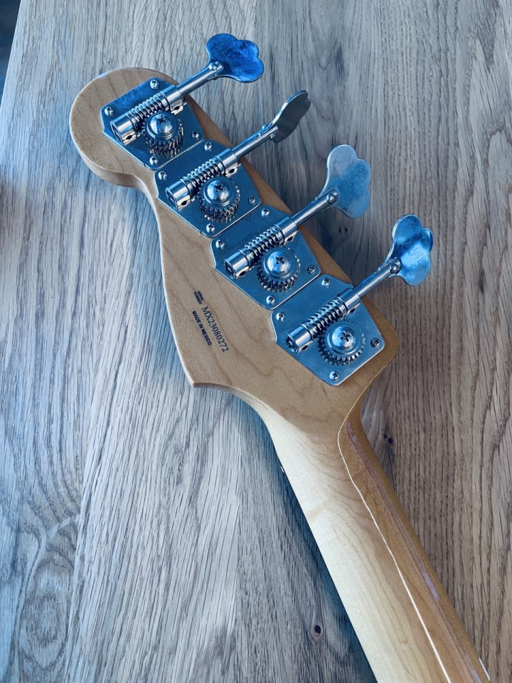 Fender Precision Bass VINTERA II 60s de segunda mano · Foto 6 de 7 · Barcelona · 1000 €