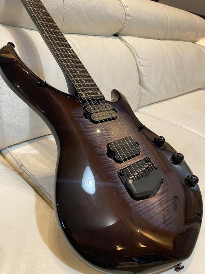 Ernie Ball Music Man Majesty Monarchy Black Knight