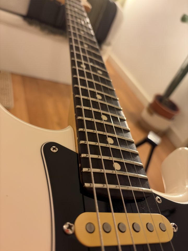 Fender american performer stratocaster de segunda mano · Foto 3 de 5 · Valencia · 1200 €