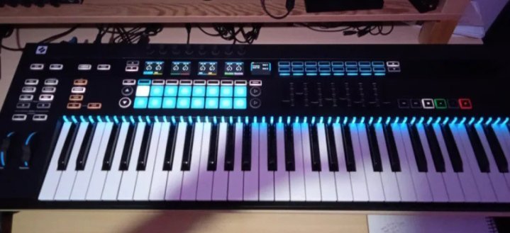 Novation 61SL Mk3 de segunda mano · Foto 1 de 3 · Alicante · 390 €