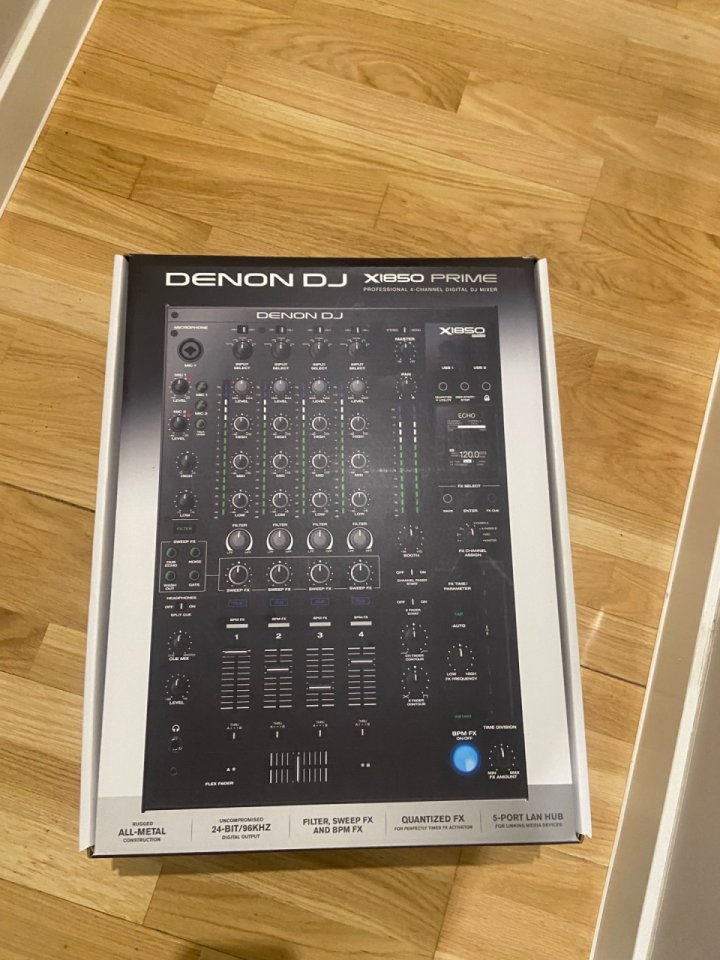 Mesa mezclas denon x1850 de segunda mano · Foto 2 de 6 · Madrid · 950 €