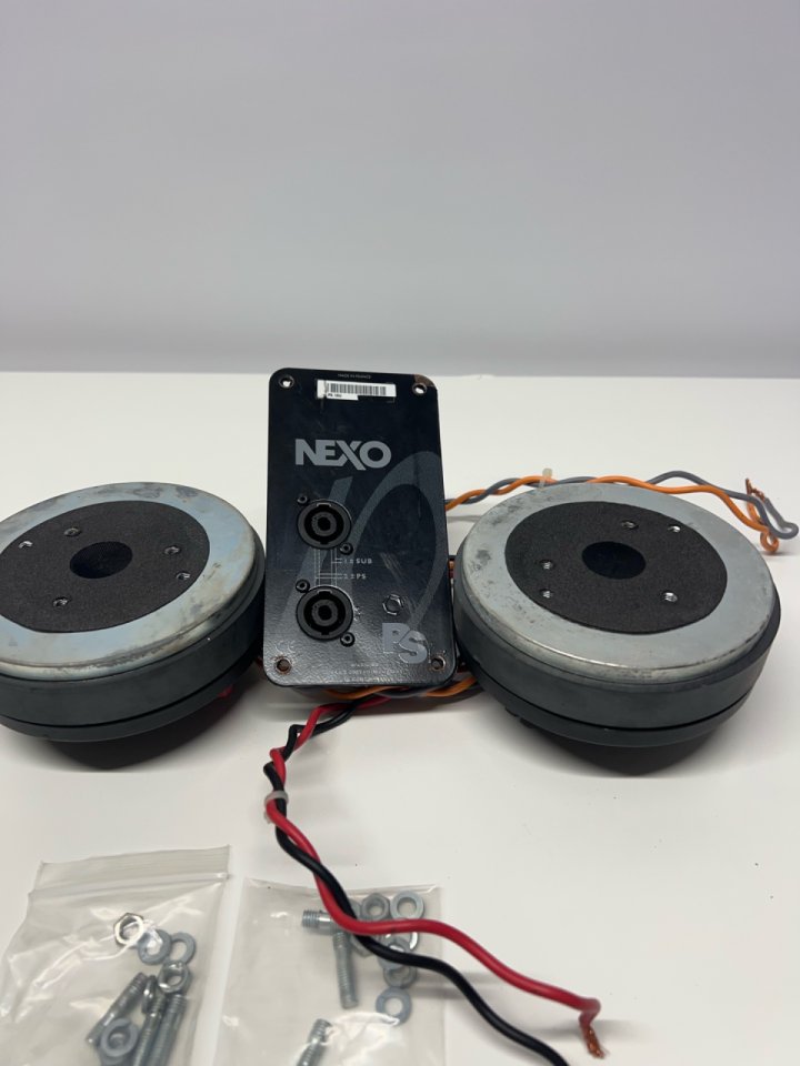 2 motores driver nexo ps10