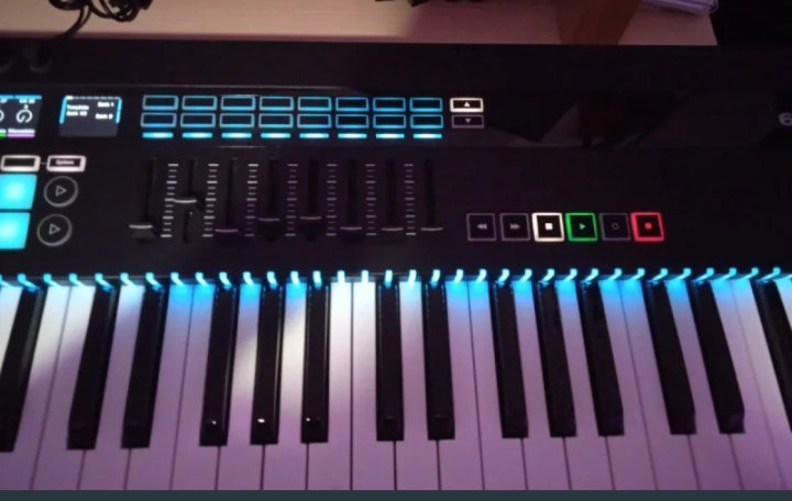 Novation 61SL Mk3 de segunda mano · Foto 2 de 3 · Alicante · 390 €