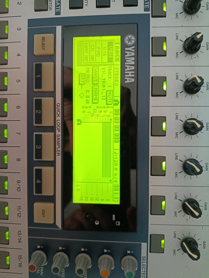 Grabador multipista Yamaha AW 1600 de segunda mano · Foto 3 de 8 · Córdoba · 300 €