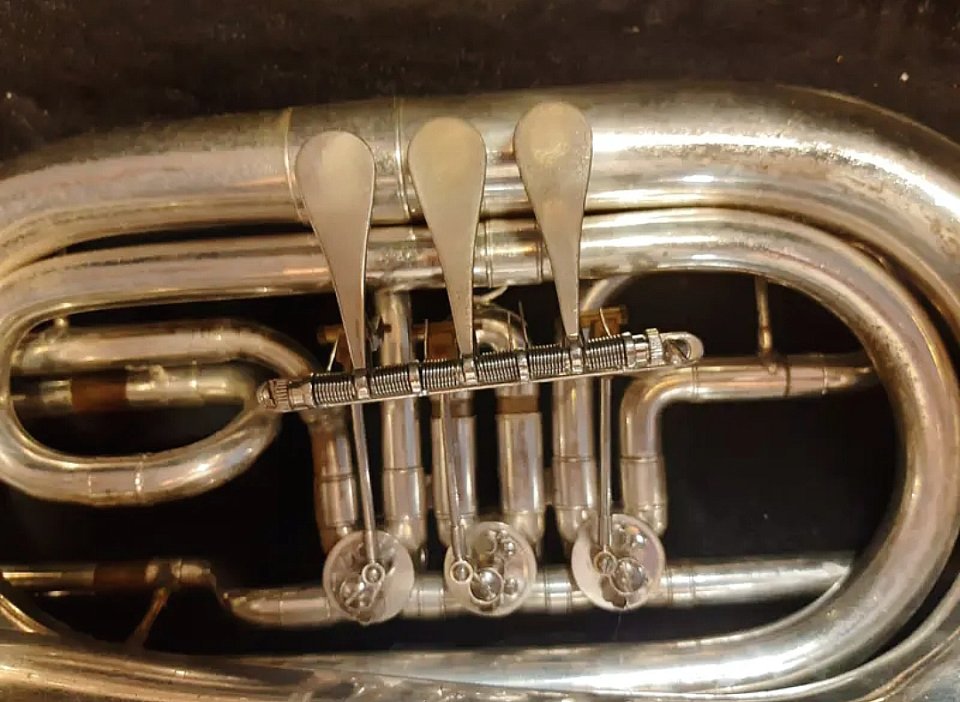 Fiscorn Cobla y Banda, Fliscorno bajo, bass flugelhorn de segunda mano · Foto 3 de 10 · Girona · 465 €