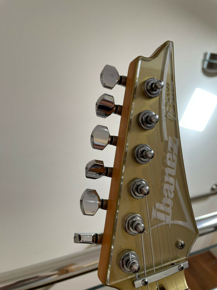 Ibanez  js1000 gold boy
