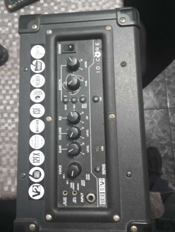 Blackstar ID:Core Stereo 10 V2, el combo de 10 W (2×5 W estéreo de segunda mano · Foto 1 de 4 · Bizkaia · 70 €