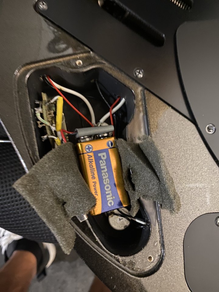 Cambio/Vendo Ibanez RG1527 Prestige, Japan/FujiGen, EMG