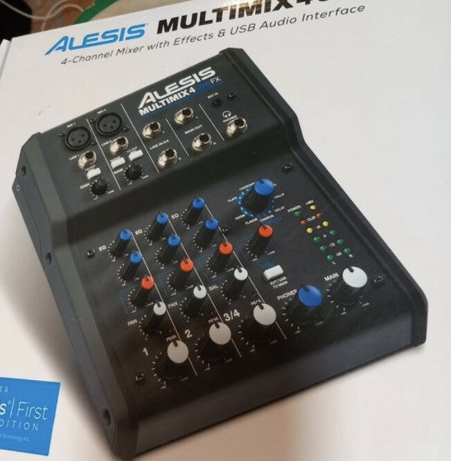 Alesis mezclador, con FX.