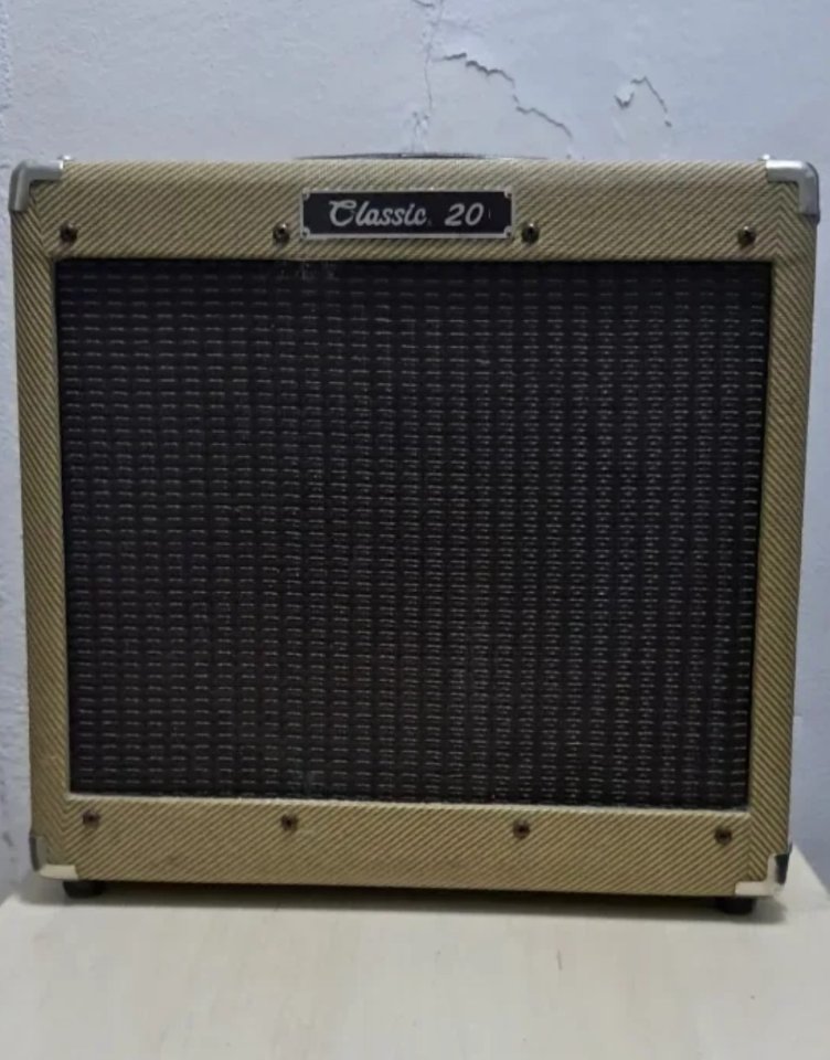 Peavey Classic 20 combo de segunda mano · Foto 1 de 4 · Alicante · 250 €