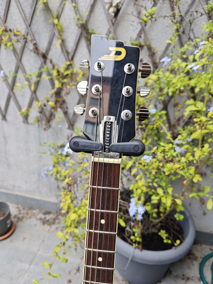 Vendo Duesenberg Star player TV RESERVADA