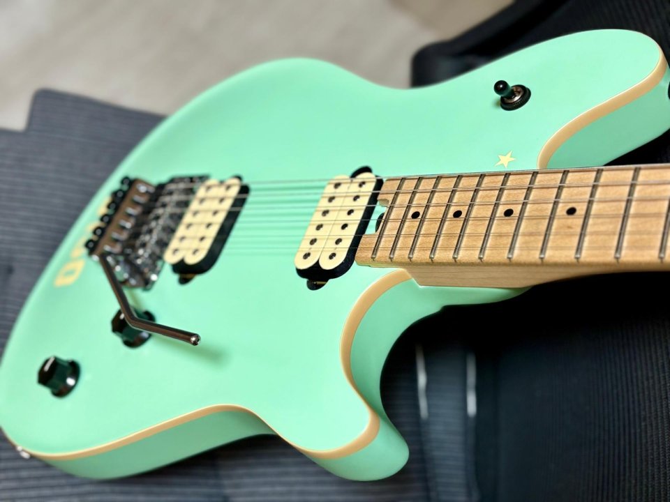 EVH Wolfgand special satin surf green impecable