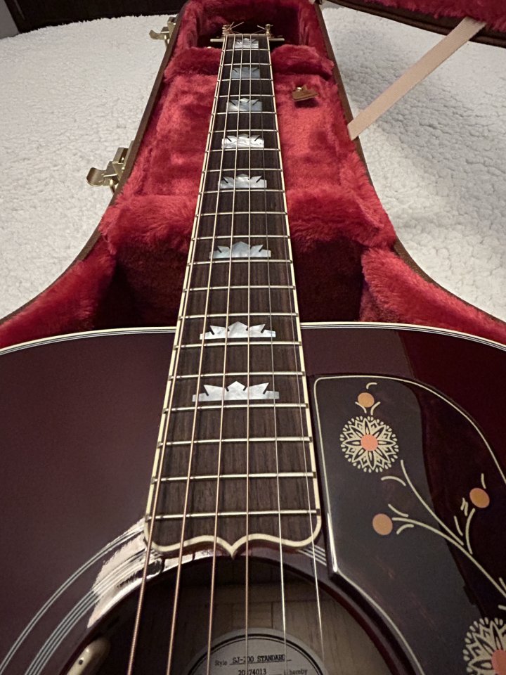 Gibson SJ-200 Autumn Burst de segunda mano · Foto 4 de 10 · Granada · 3700 €