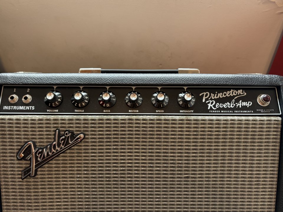 Fender 65 Princeton Reverb Reissue de segunda mano · Foto 2 de 5 · Barcelona · 1250 €