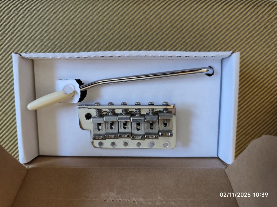 Puente Fender American Vintage Synchronized Tremolo