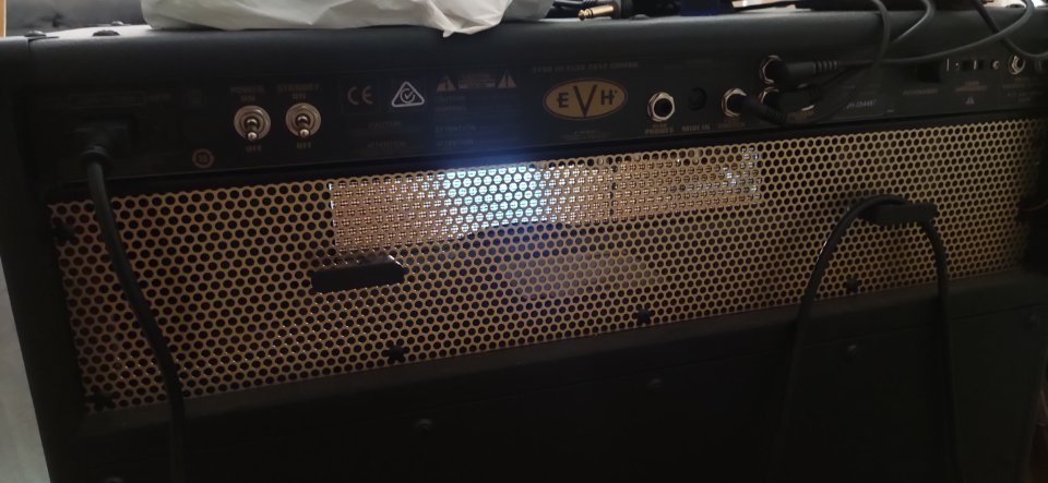 Peavey 5150III EL34 Combo 2x12 y pedales de segunda mano · Foto 2 de 5 · Navarra · 1400 €