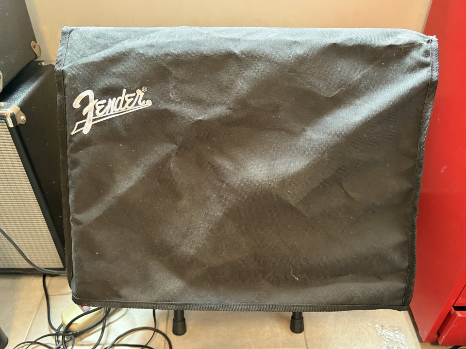 Fender 65 Princeton Reverb Reissue de segunda mano · Foto 4 de 5 · Barcelona · 1250 €