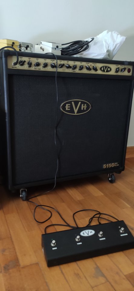 Peavey 5150III EL34 Combo 2x12 y pedales de segunda mano · Foto 3 de 5 · Navarra · 1400 €