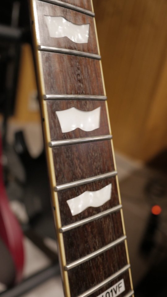 LTD EC-401VF (Seymour Duncan JB y 59) de segunda mano · Foto 9 de 10 · Sevilla · 450 €