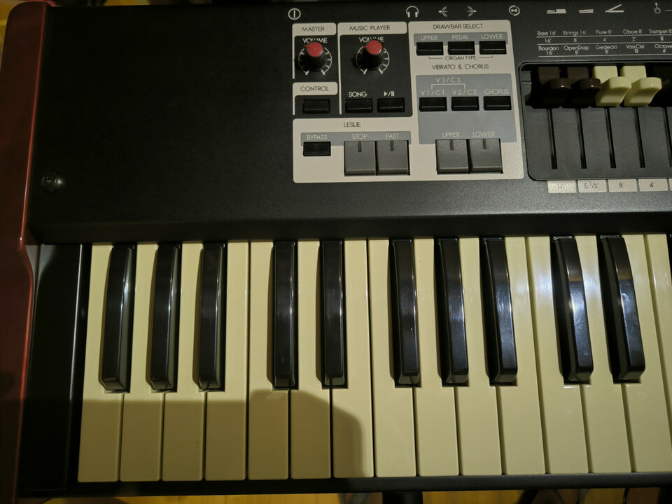 Hammond Sk1 73 teclas de segunda mano · Foto 5 de 6 · Alicante · 1100 €