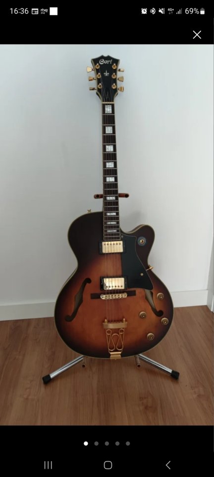 Guitarra Cort Yorktown